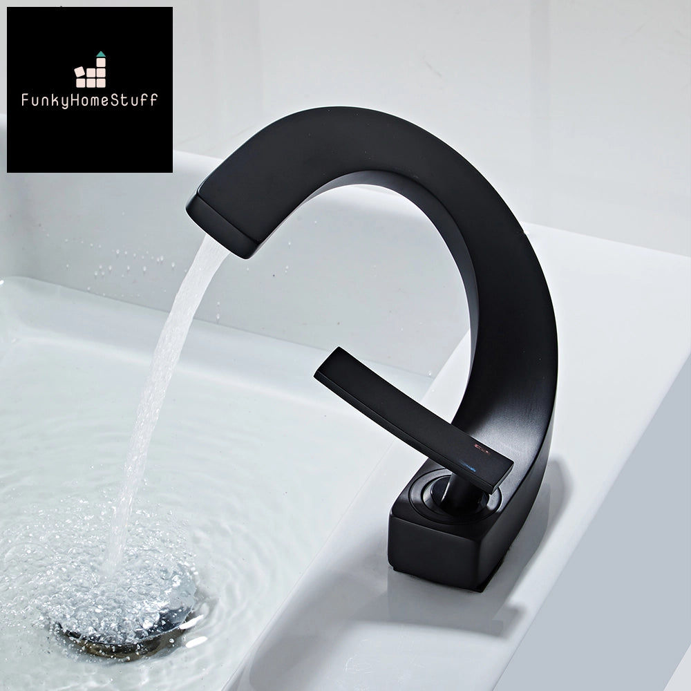 Elegant Modern Brass Basin Faucet - Bathroom Essential